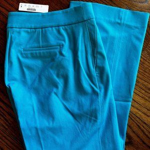 Hayden kickout crop pant in bi-stretch cotton